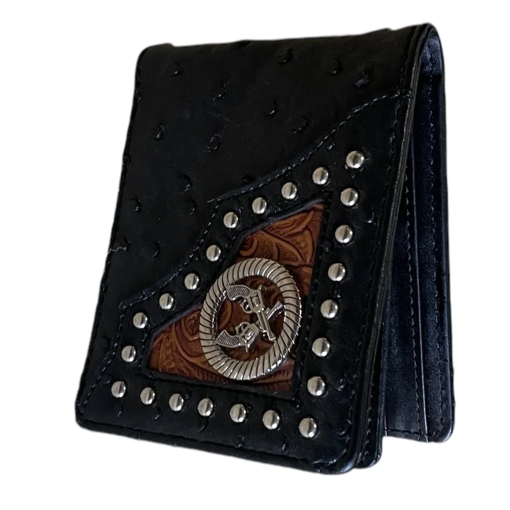 UNBRANDED silver stud